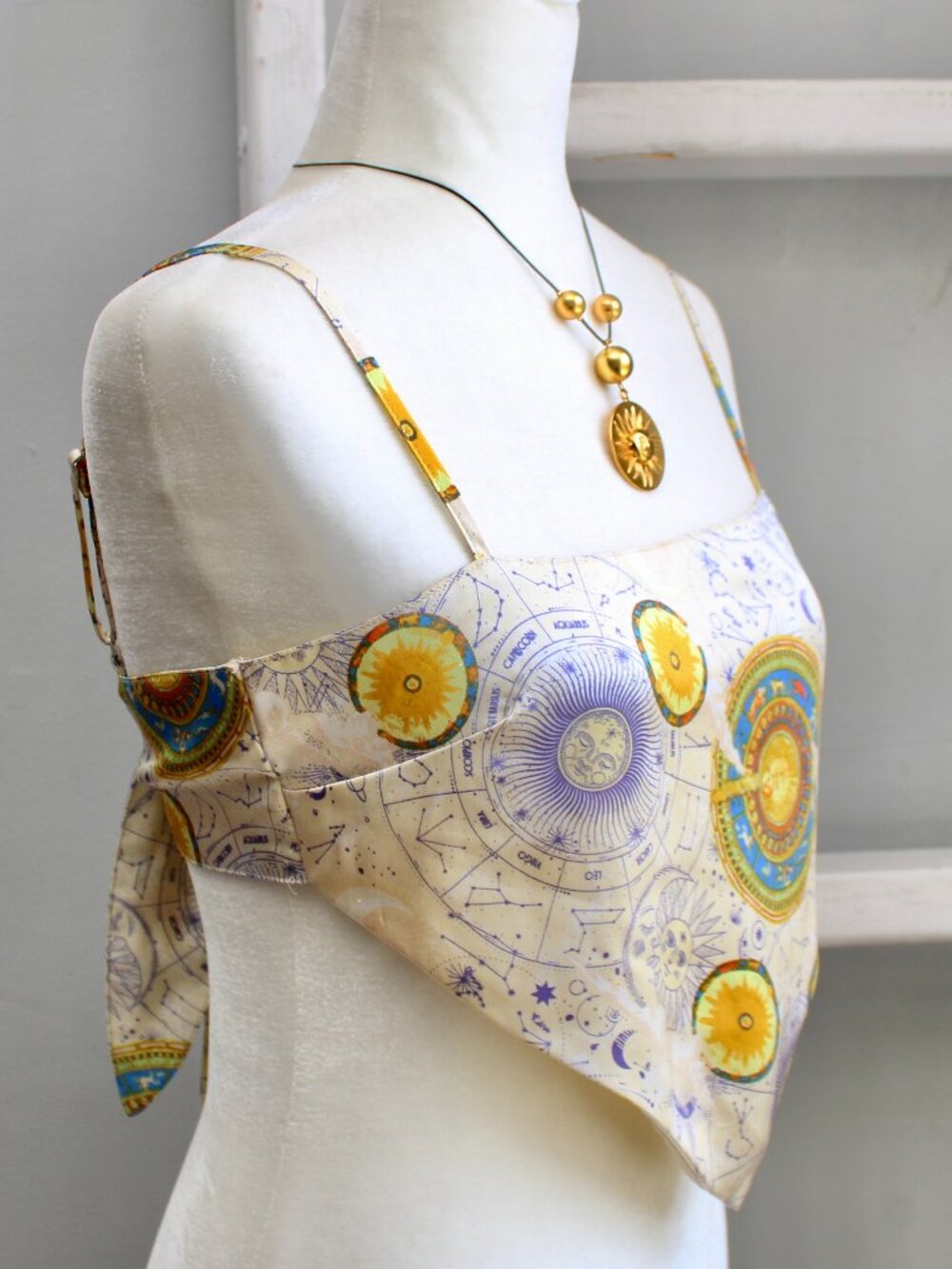 Forever 21 Zodiac Whimsical Satin Crop Handkerchief Tank Top White Gold sz Small - Picture 2 of 6